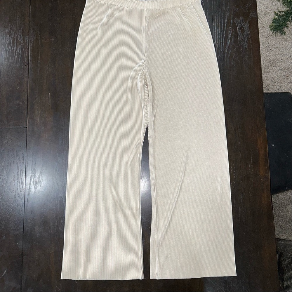 NWOT anthropology RO&DE Casual Plisse pants, wide leg pleated woman’s La… - Picture 3 of 7